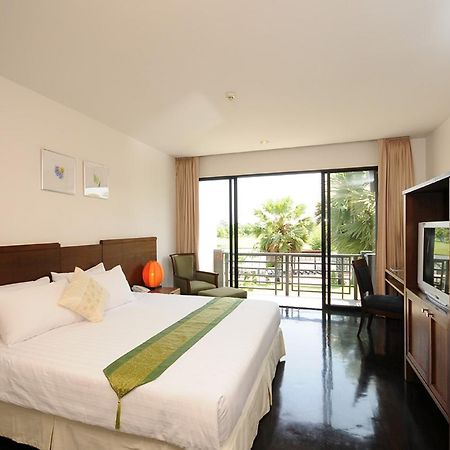 Suwan Golf & Country Club Vendégház Nakhon Chai Si Kültér fotó