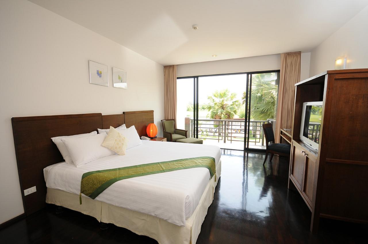 Suwan Golf & Country Club Vendégház Nakhon Chai Si Kültér fotó