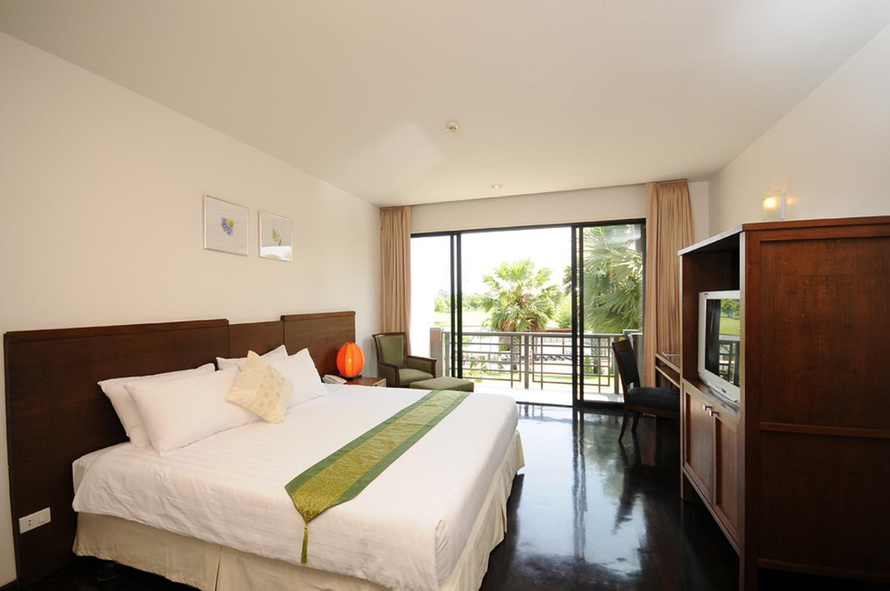 Suwan Golf & Country Club Vendégház Nakhon Chai Si Kültér fotó