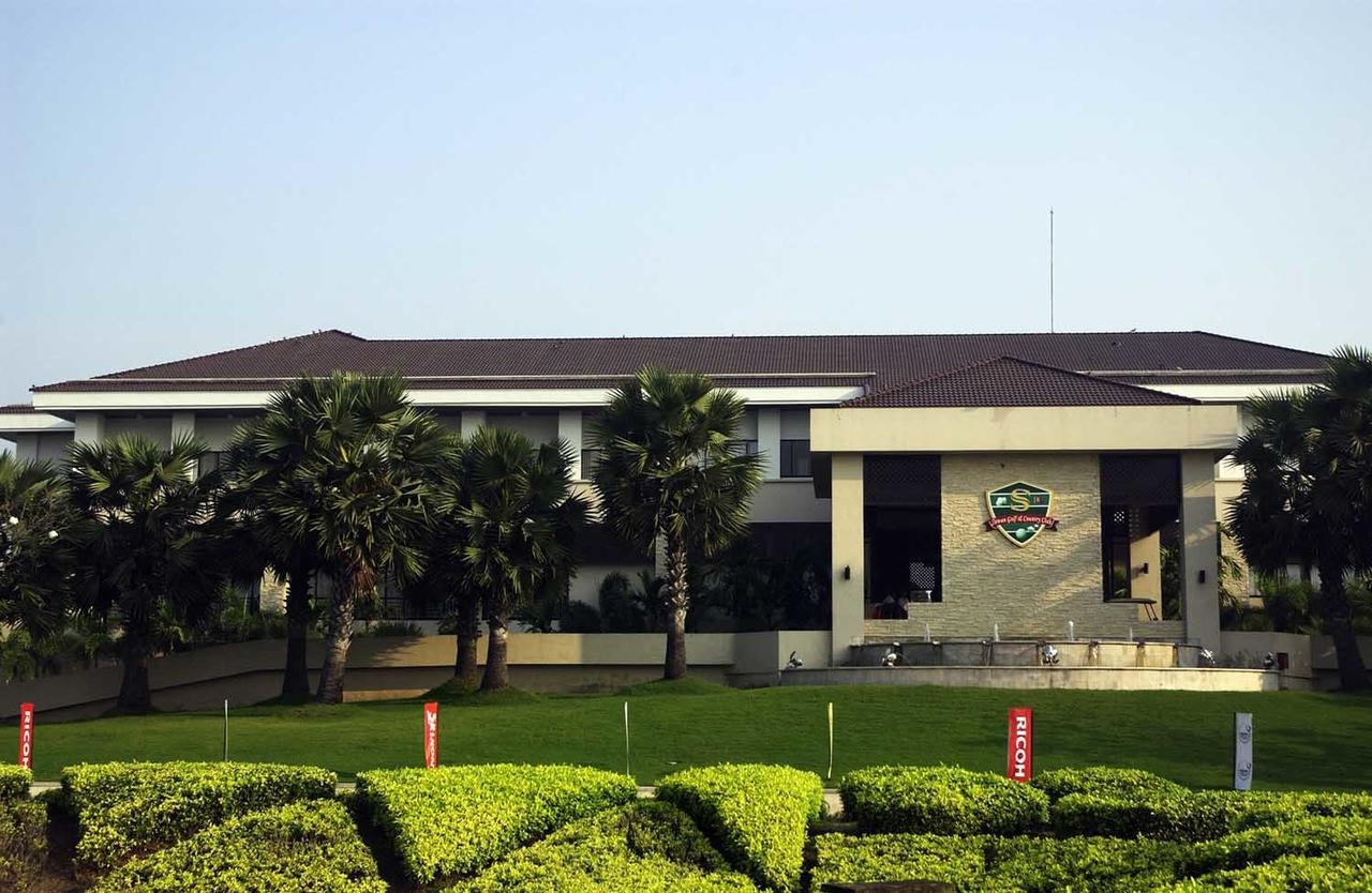 Suwan Golf & Country Club Vendégház Nakhon Chai Si Kültér fotó